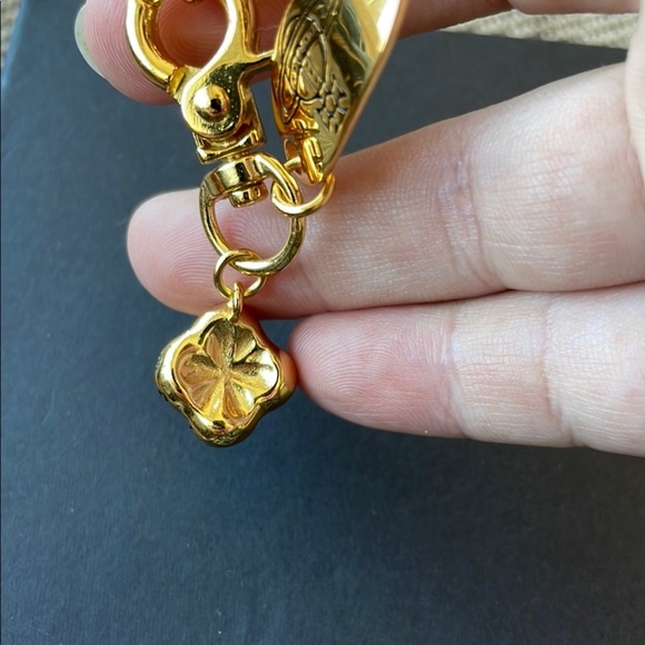 VIVIENNE WESTWOOD Gold Double Chain Bracelet with Tooth Charm - Picture 5 of 7